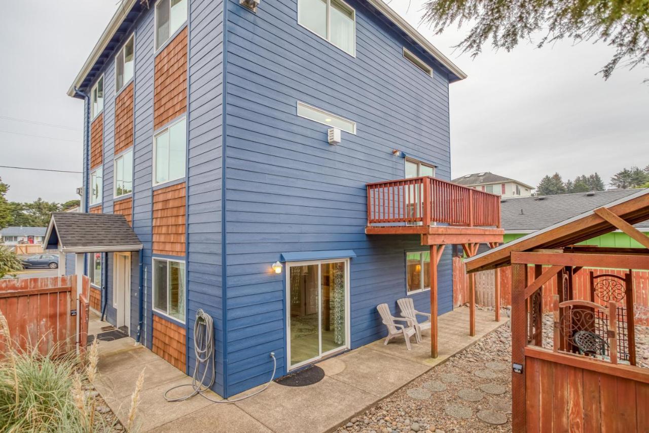 The Blue Crab Villa Lincoln City Exteriör bild